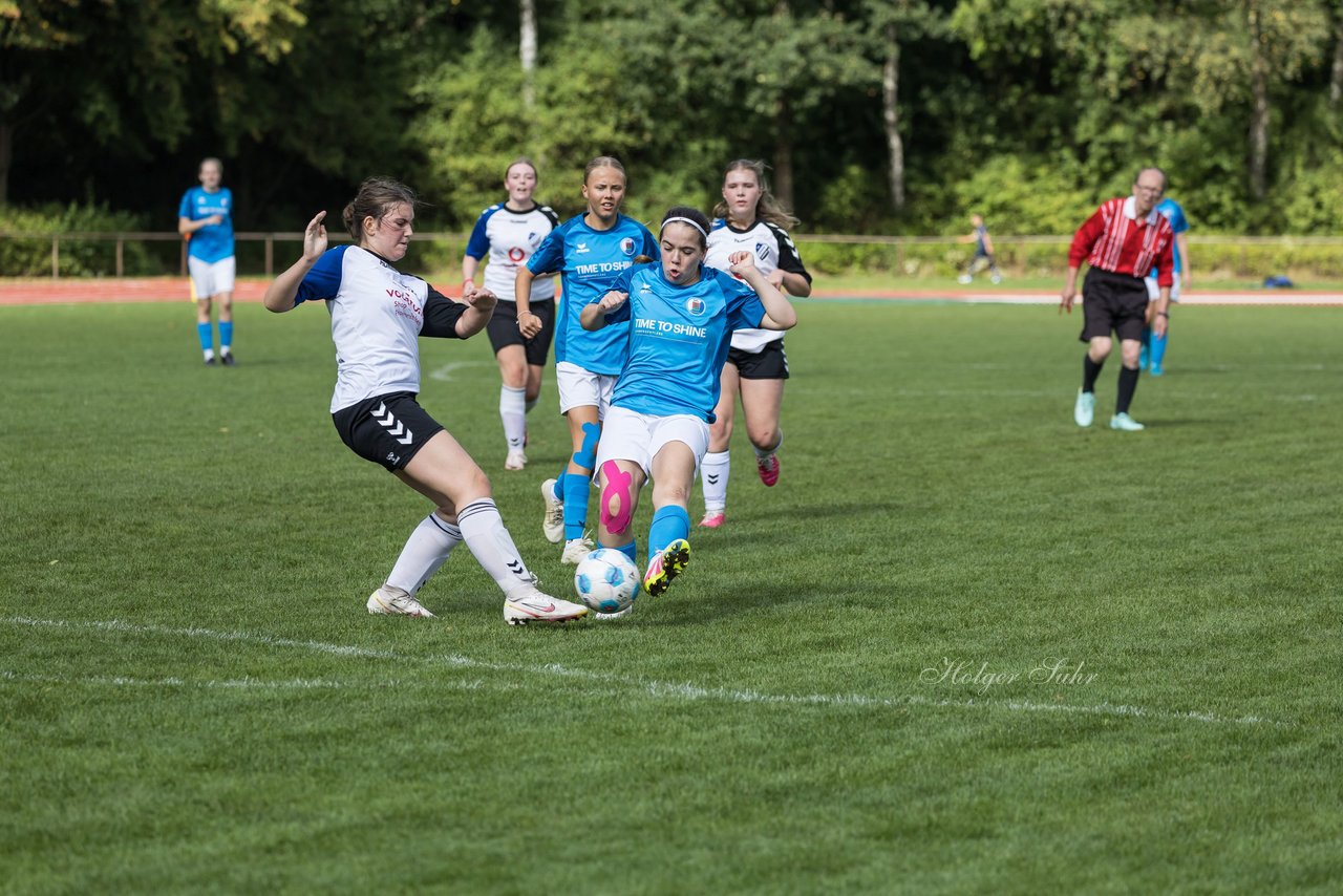 Bild 184 - wBJ VfL Pinneberg - Germania Schnelsen : Ergebnis: 15:1